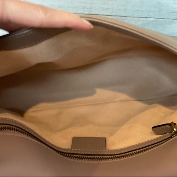 ❤️GUCCI❤️ Small Marmont Handbag - Picture 15 of 17